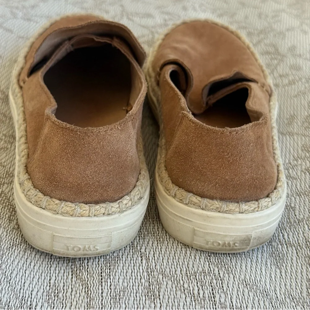 Toms Sunset Toffee Suede Slip-On Loafers Comfort Sneaker Shoes Women’s 6‎ EUC